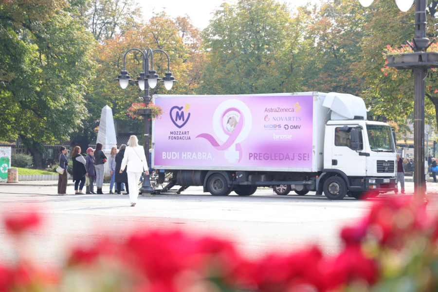 Svetski dan borbe protiv raka dojke – Karavan Budi hrabra, pregledaj se stigao u Zaječar