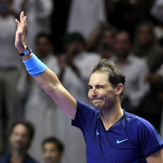 Nadal trenira na centralnom terenu VIDEO