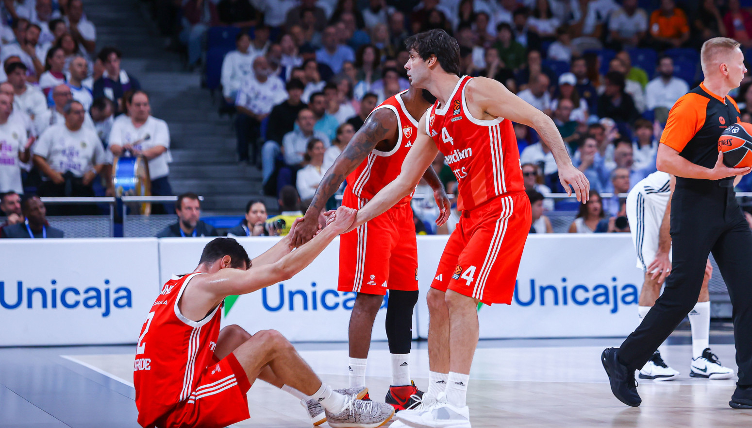 Oslabljena Zvezda razbijena u Madridu; Kampaco dominirao; "Glava gore, idemo dalje"