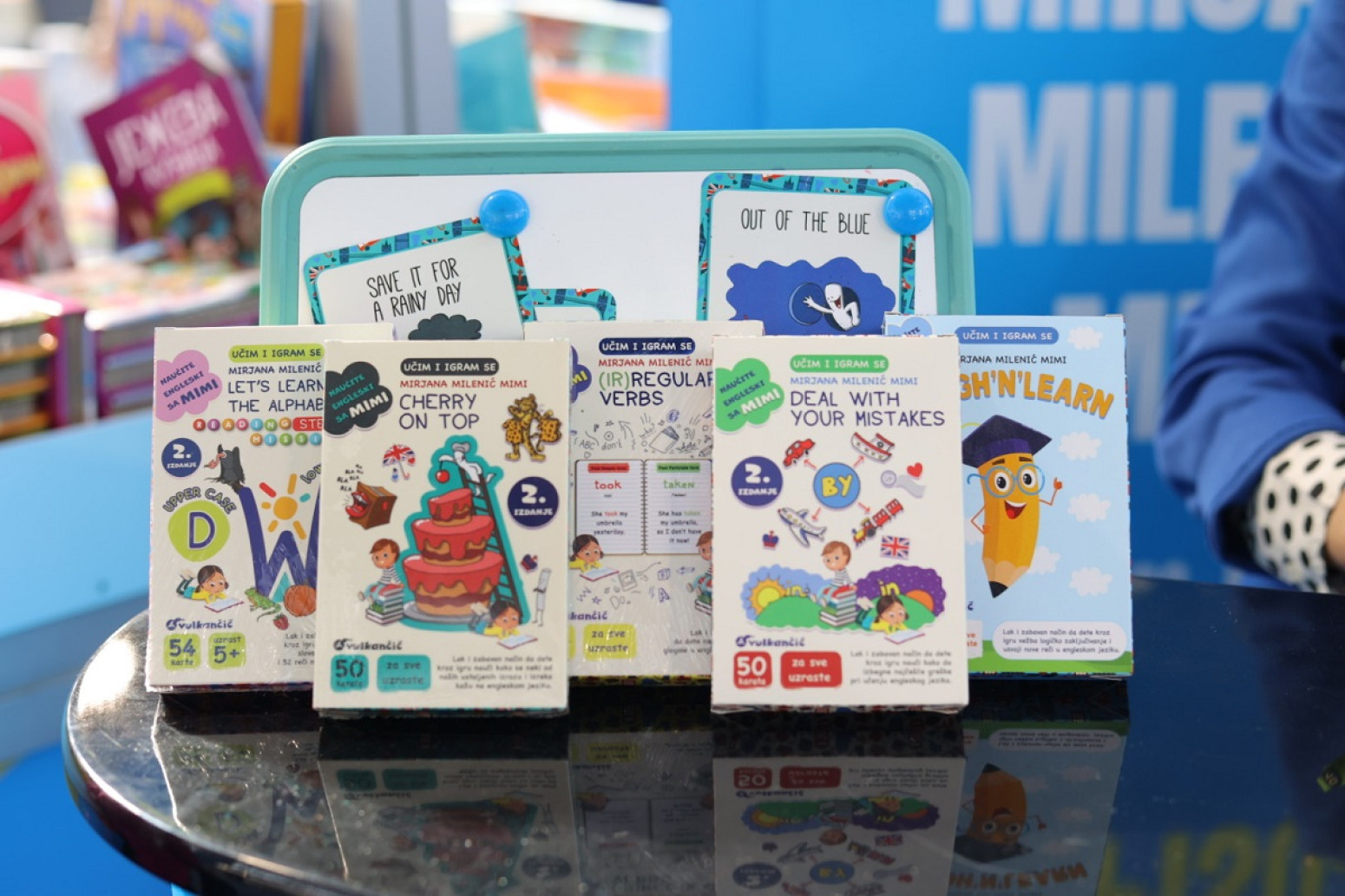 Sajam knjiga nije zatvoren zbog popisa, već je omiljeno mesto okupljanja ljubitelja knjiga i porodica