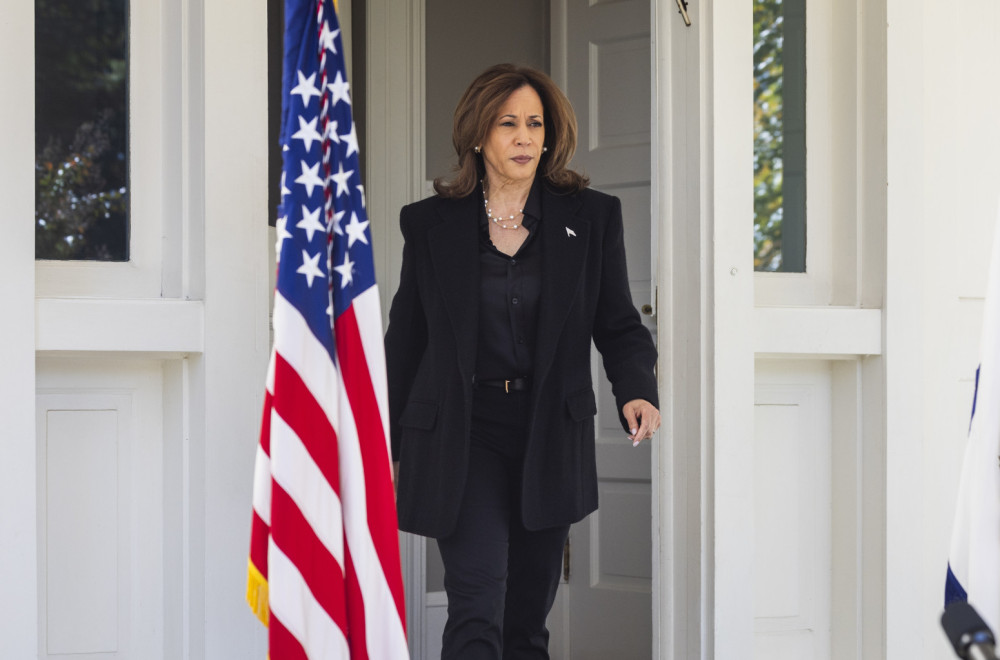 Kamala iskritikovala Bajdena: Ljuta sam i razočarana