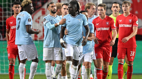 Skandal u Holandiji – Majmunski krici za igrača Lacija VIDEO