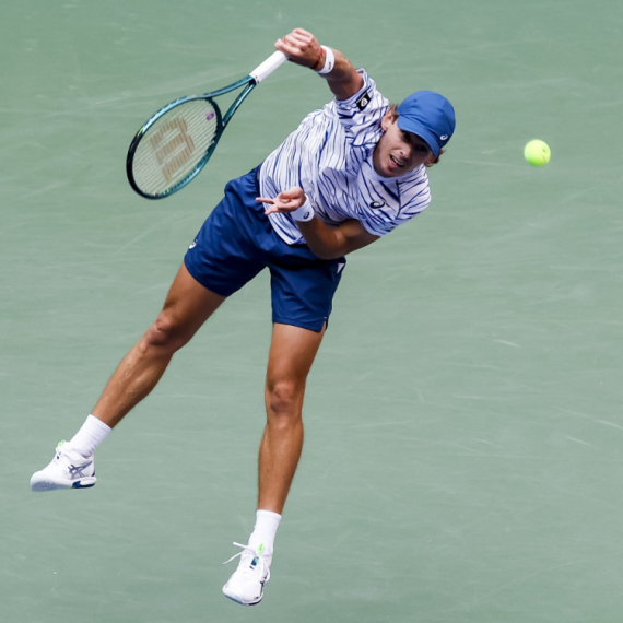 De Minor preokretom nastavio da "pritiska" Đokovića