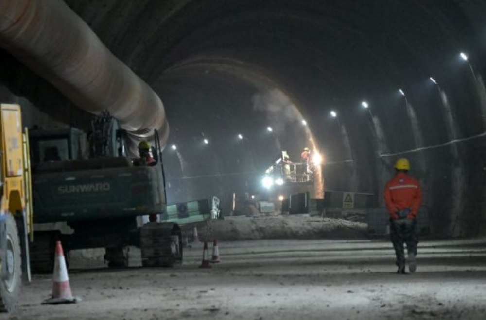 Fajnenšel tajms: Velika Britanija za 10 godina izgradila samo 105 kilometara puta; Srbija čak 5 puta više FOTO