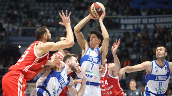 Zvezdin preokret sezone; Sferopulos čestitao; Kalinić provocirao navijače