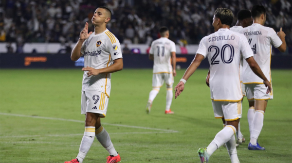 "Petarda" Galaksija u režiji Dejana Joveljića VIDEO