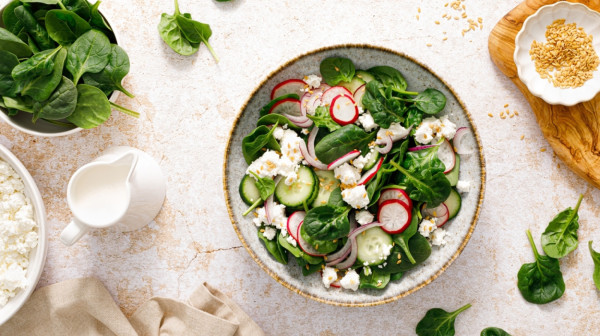 Da li je bolji kuvani ili sirovi spanać? Objašnjenje stručnjaka mnoge će iznenaditi