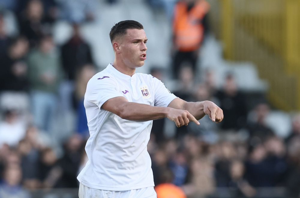 Jan-Karlo Simić strelac u derbiju Belgije VIDEO