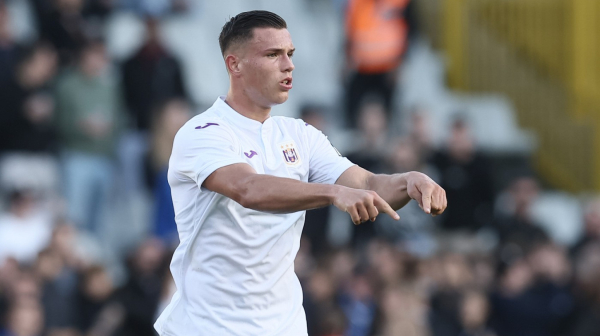 Jan-Karlo Simić strelac u derbiju Belgije VIDEO