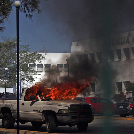 Ukrao kamionet i zaleteo se u masu: 16 povređenih