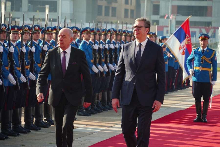 Mađarski predsednik svečano dočekan; Počeo tet-a-tet sastanak Vučića i Šujoka FOTO/VIDEO