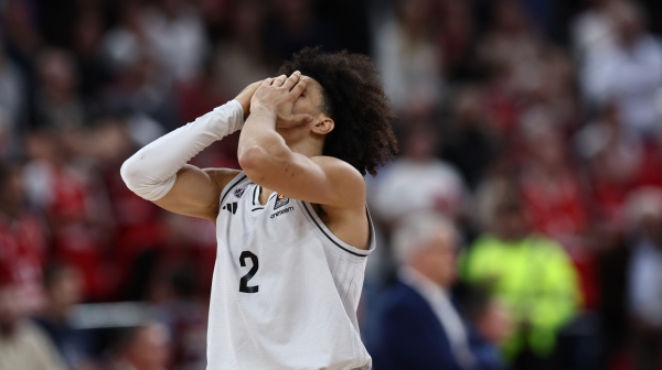 Parižani u NBA ritmu – šutnuli 52 trojke! VIDEO