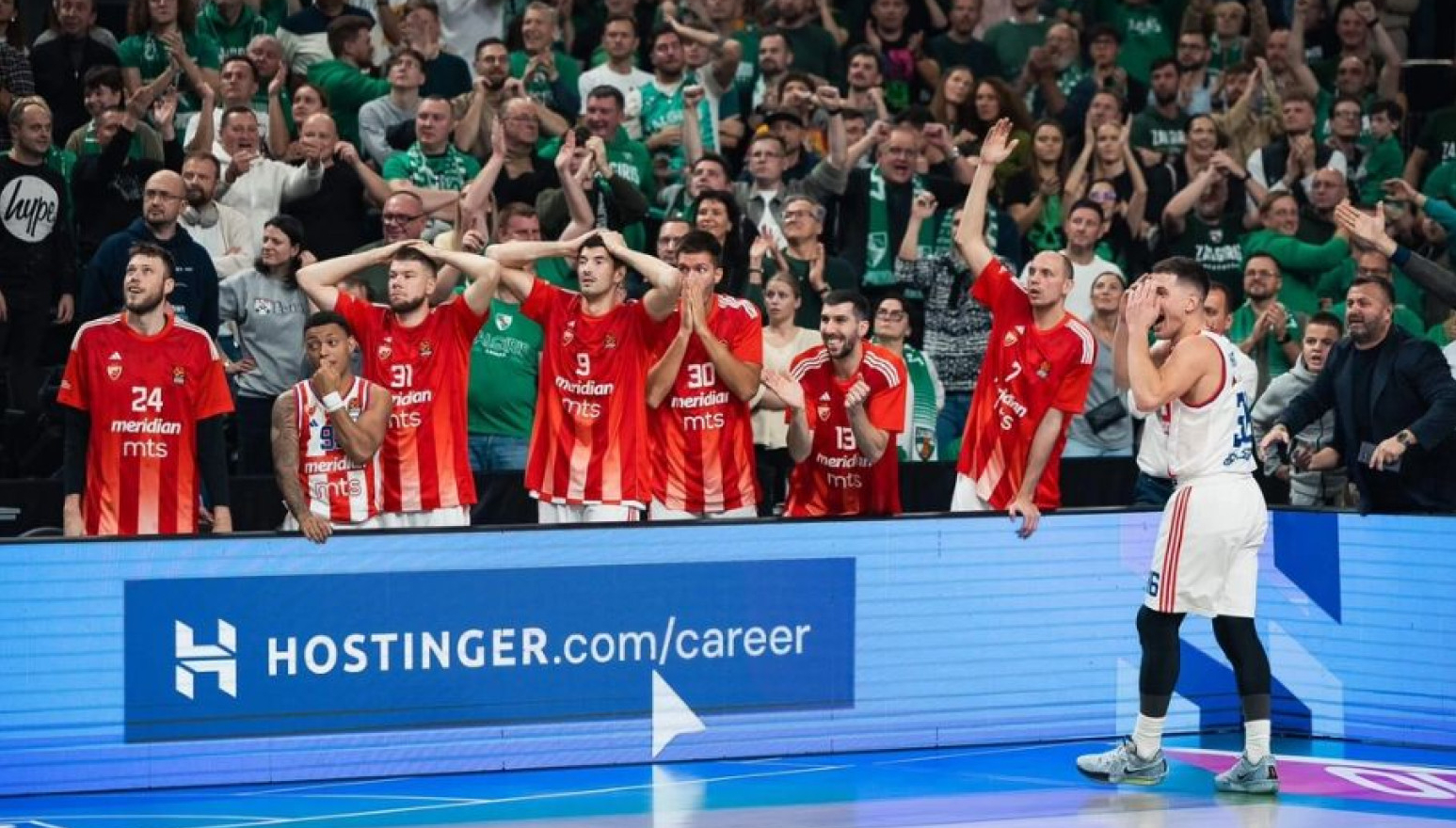 B92.sport skener: Sudijski lakat u Zvezdino lice