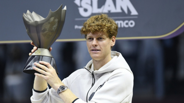 Sinera "pecnuo" još jedan kolega: "Novac nije bitan" VIDEO