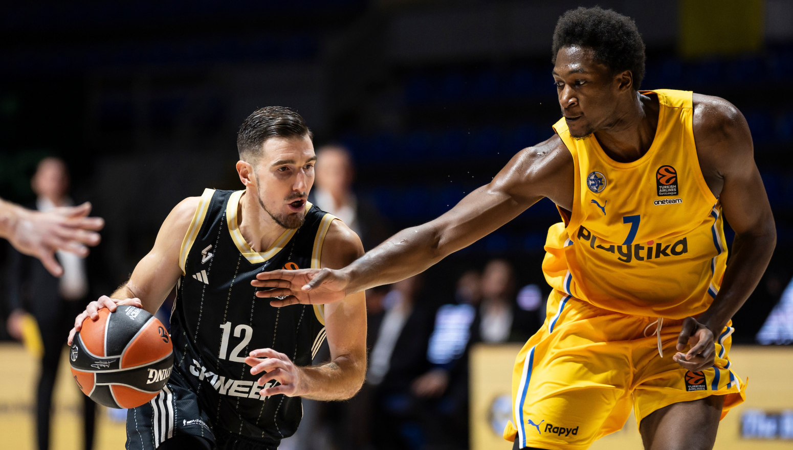 Kaba napustio Makabi