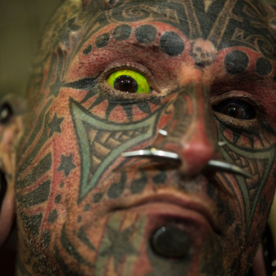 "Dolazi odabrana grupa demona, nudimo im svoju krv": Satanistički ritual zaprepastio ljude FOTO