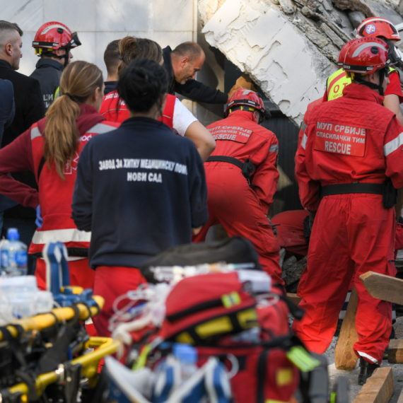 Rođaka poznate pevačice stradala u nesreći u Novom Sadu FOTO