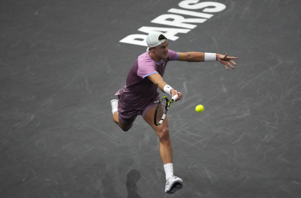 Rune "slomio" De Minora za polufinale Pariza!