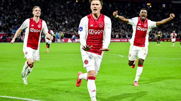 Fariolijev Ajaks deli lekcije – Amsterdam progutao šampiona