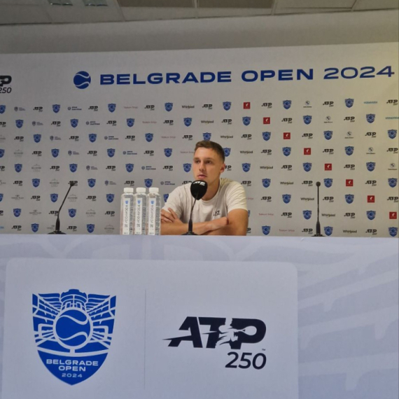 Međedović: "Samo vidim jato ljudi se skupi – čast mi je što me Novak podržava" VIDEO