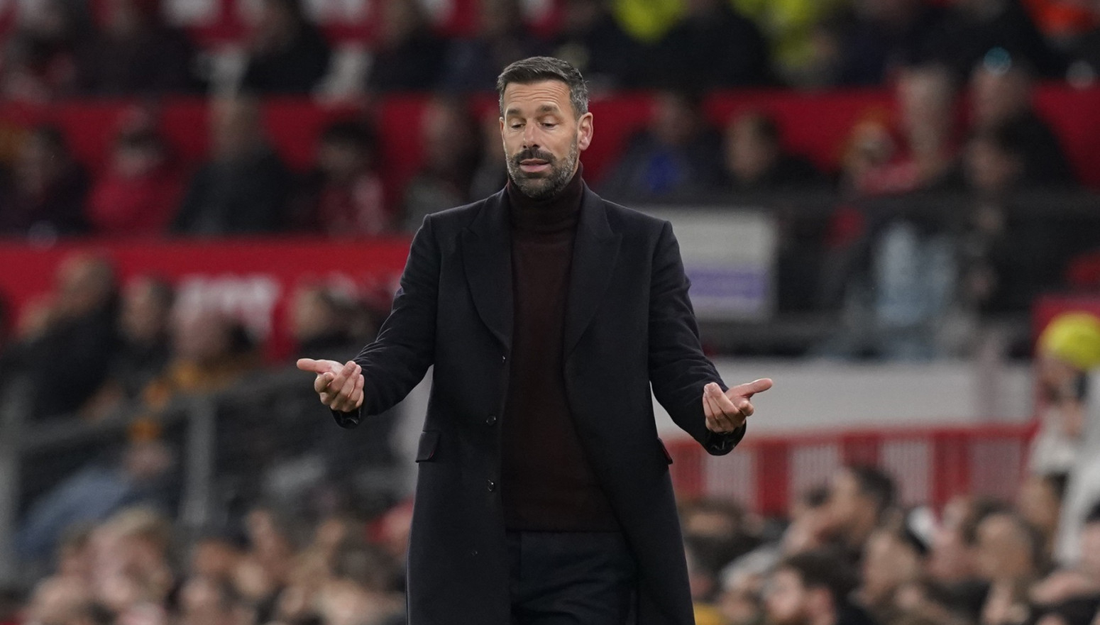 Već problem za Amorima? Fudbaleri žele da ostane Van Nistelroj