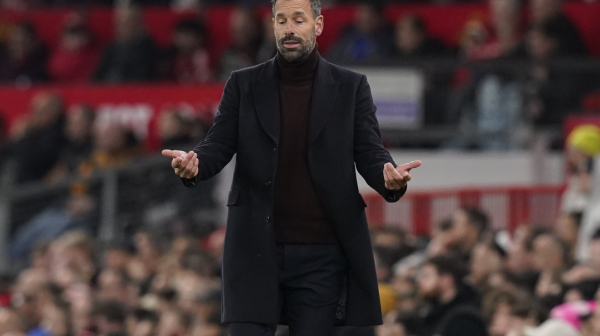 Već problem za Amorima? Fudbaleri žele da ostane Van Nistelroj