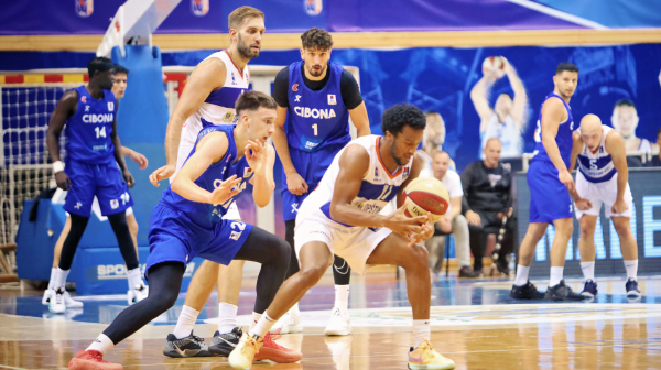 Nastavljena doselekcija u Mornaru – stigao novi Amerikanac