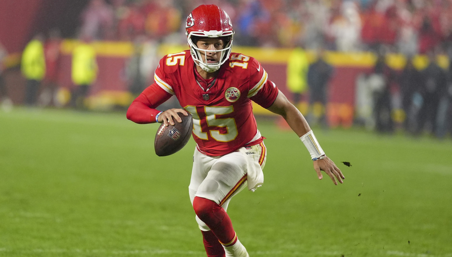 Kanzas izbegao katastrofu – povređeni Mahoms heroj u pobedi VIDEO