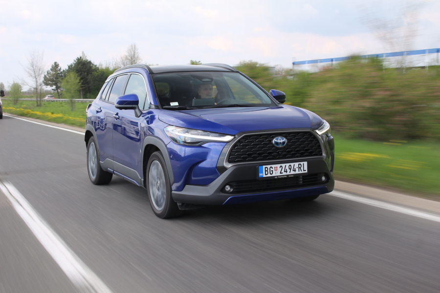 Test: Toyota Corolla Cross Hybrid AWD – (u)savršena simbioza FOTO