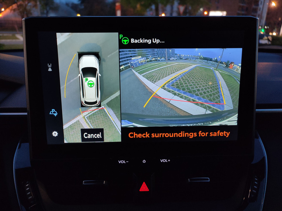 Test: Toyota Corolla Cross Hybrid AWD – (u)savršena simbioza FOTO