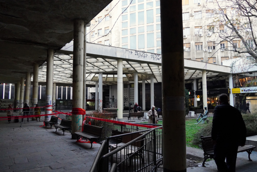 Zatvoren deo Bezistana; Nije bezbedan FOTO