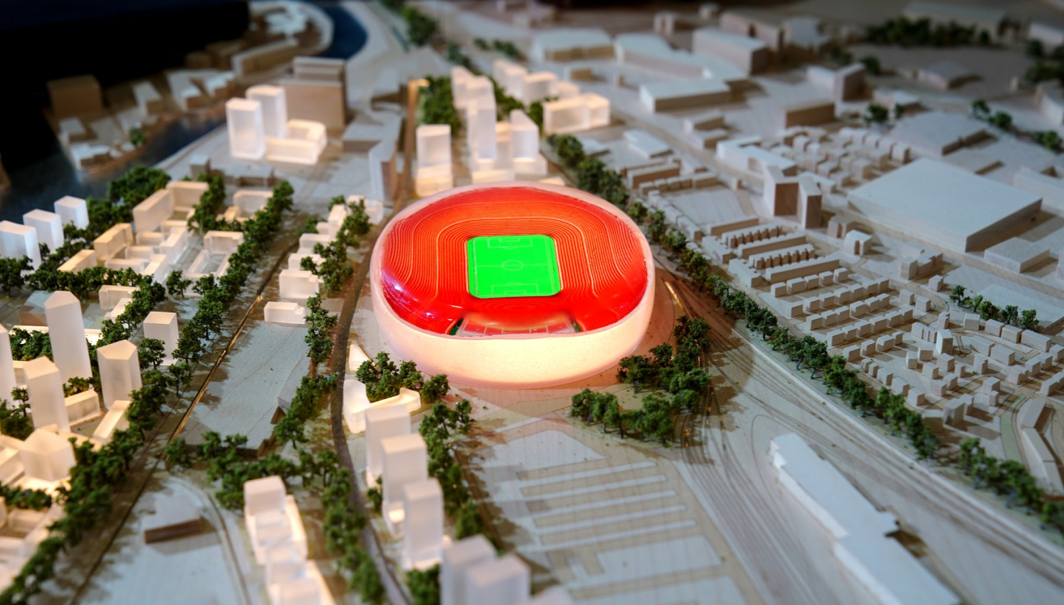 Junajted planira novi "Old Traford" – prvo pitao navijače VIDEO