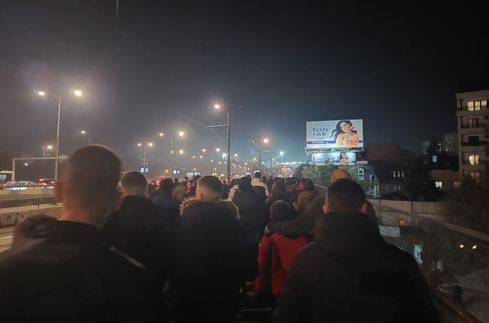 Trubači i pesma – zvezdaši pohrlili ka "Marakani" VIDEO