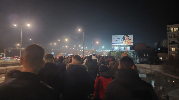 Trubači i pesma – zvezdaši pohrlili ka "Marakani" VIDEO