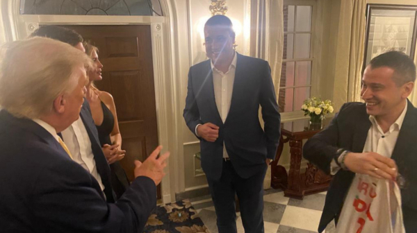 Da li je Zvezdin dres doneo sreću Trampu?