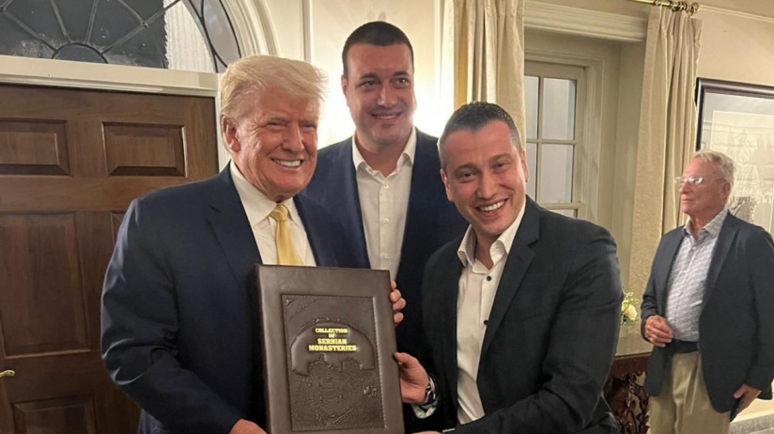 Da li je Zvezdin dres doneo sreću Trampu?