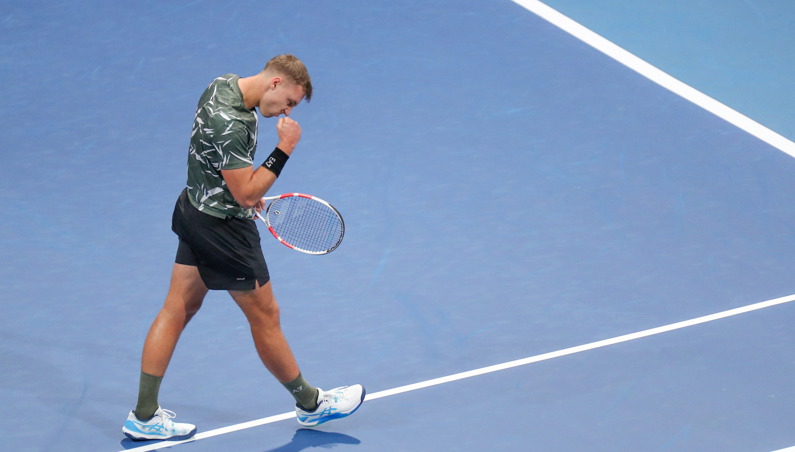 Hamad razbio Serundola, za finale protiv Đerea!