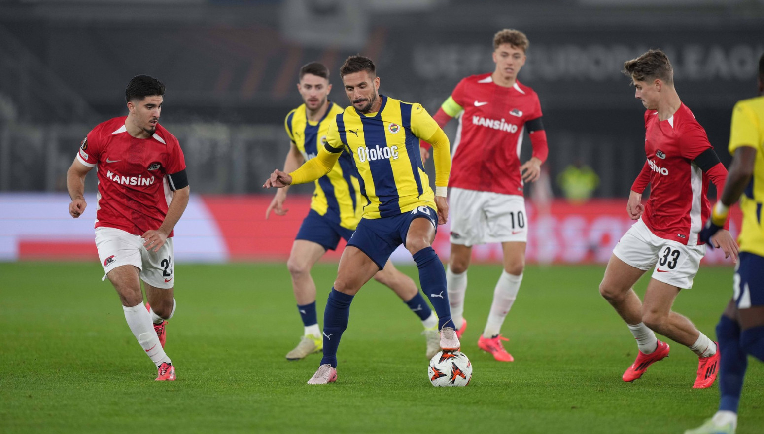 Očajno veče Srba: Poraz Tadića; Lazetić "petardiran"; "Orlić" kapitulirao u 96' VIDEO