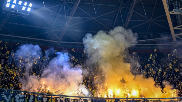 Obračun u Amsterdamu: Lazetićevi navijači posle "petarde" dobili i batine VIDEO