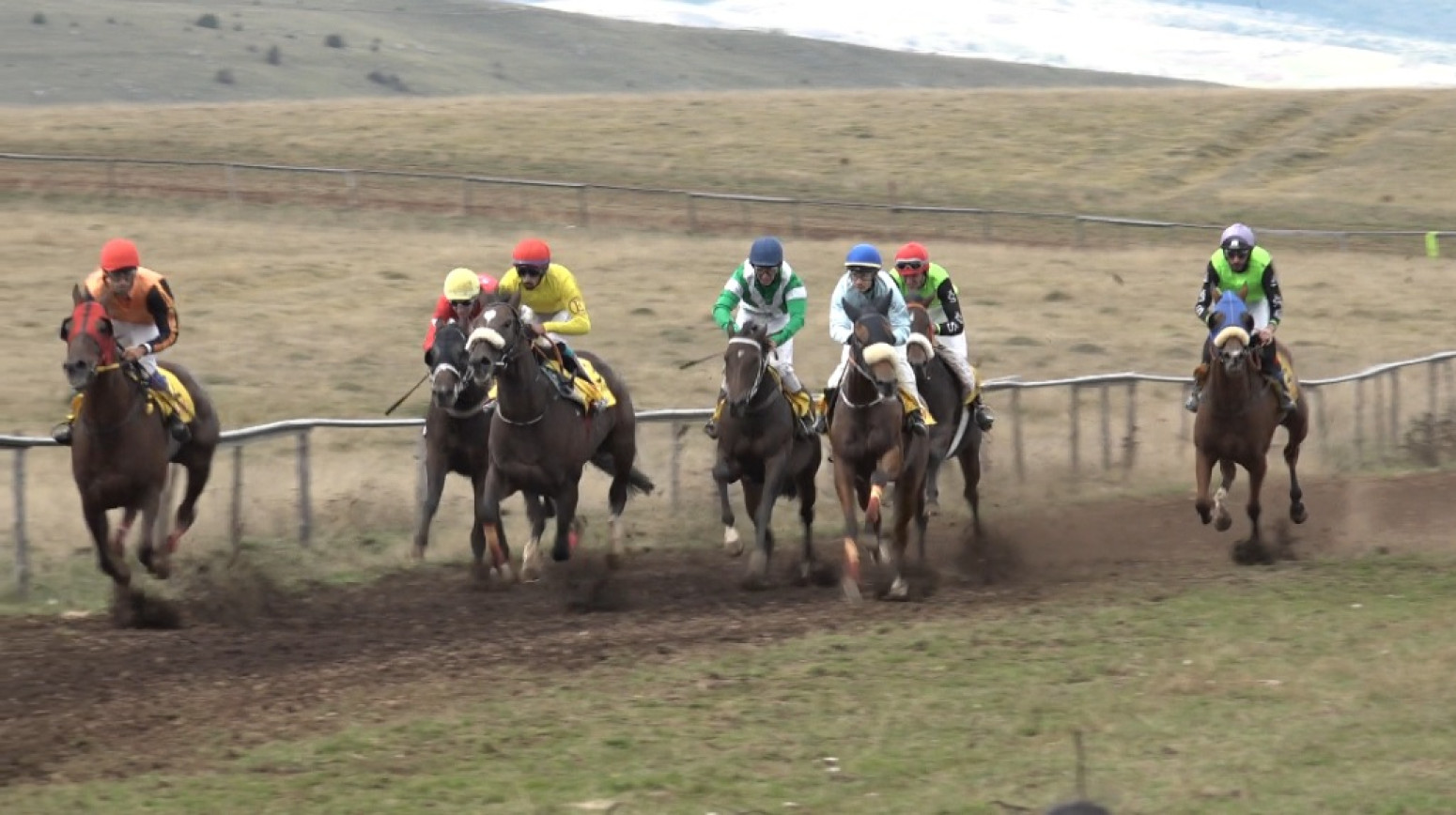 Završena sezona teferidža na Pešterskoj visoravni: Tradicija koja okuplja meštane i turiste FOTO/VIDEO