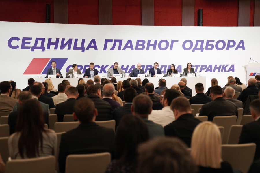 Vučić uputio jasnu poruku: Idemo u borbu do pobede; Kada se borite za svoju zemlju, ne može vam niko ništa