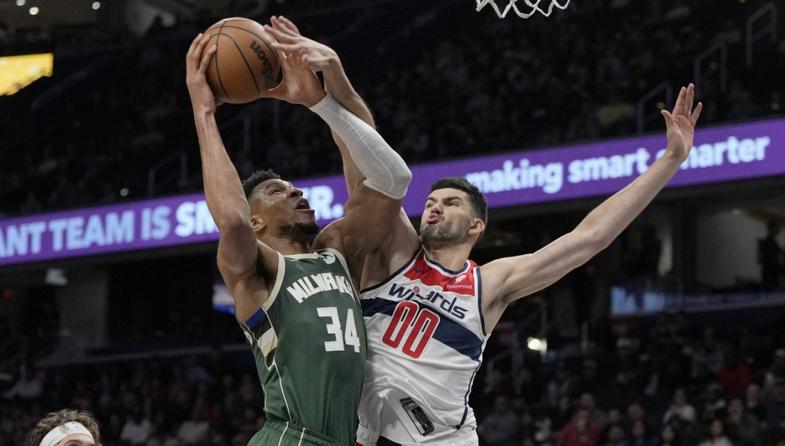 Micić nije jedini Srbin koji je nestao u NBA; Atlanta ne može da se sastavi bez Bogdana VIDEO