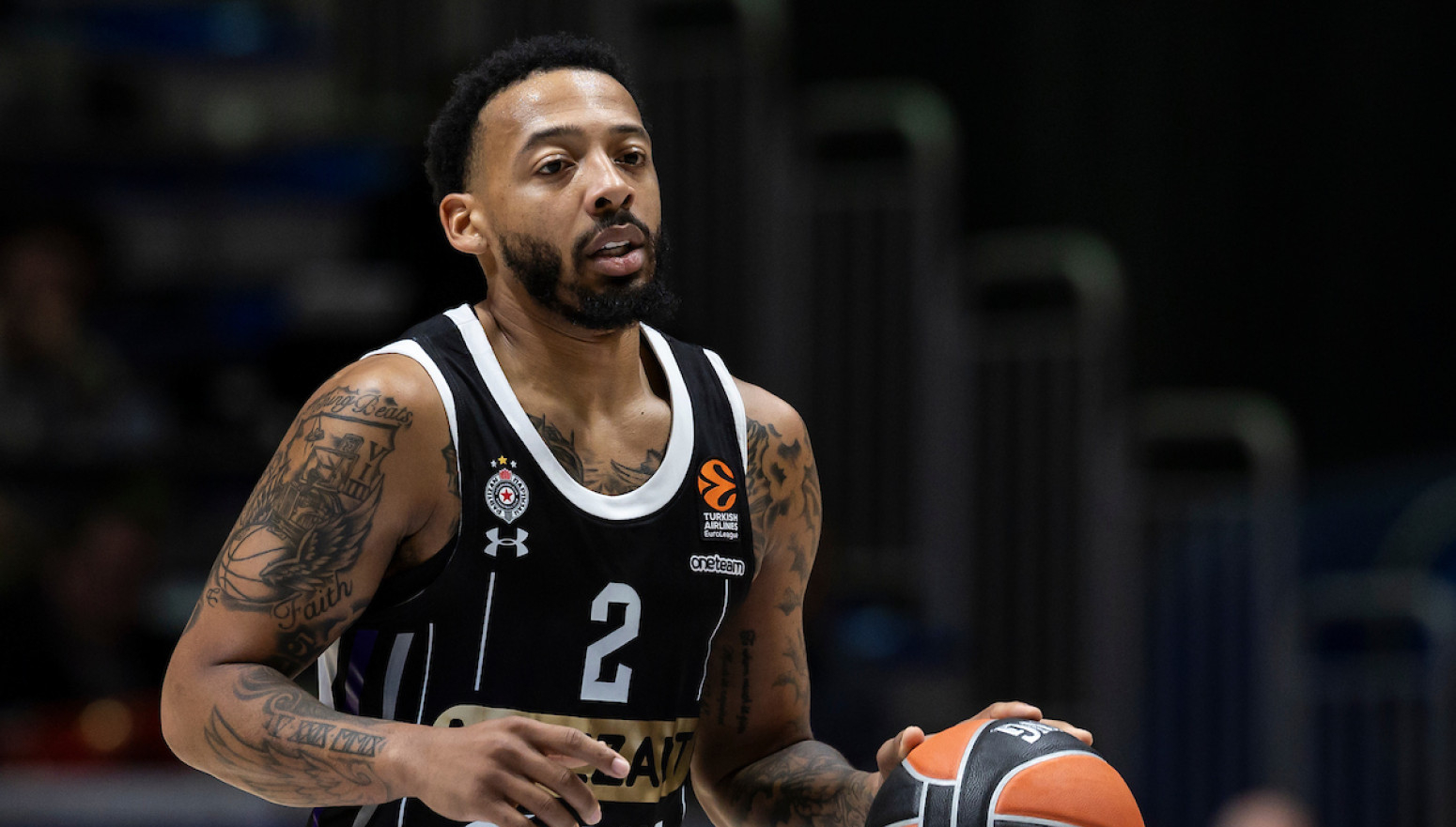 Džons zapretio Panteru