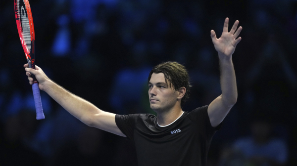 Fric razoružao Medvedeva na premijeri u Torinu VIDEO