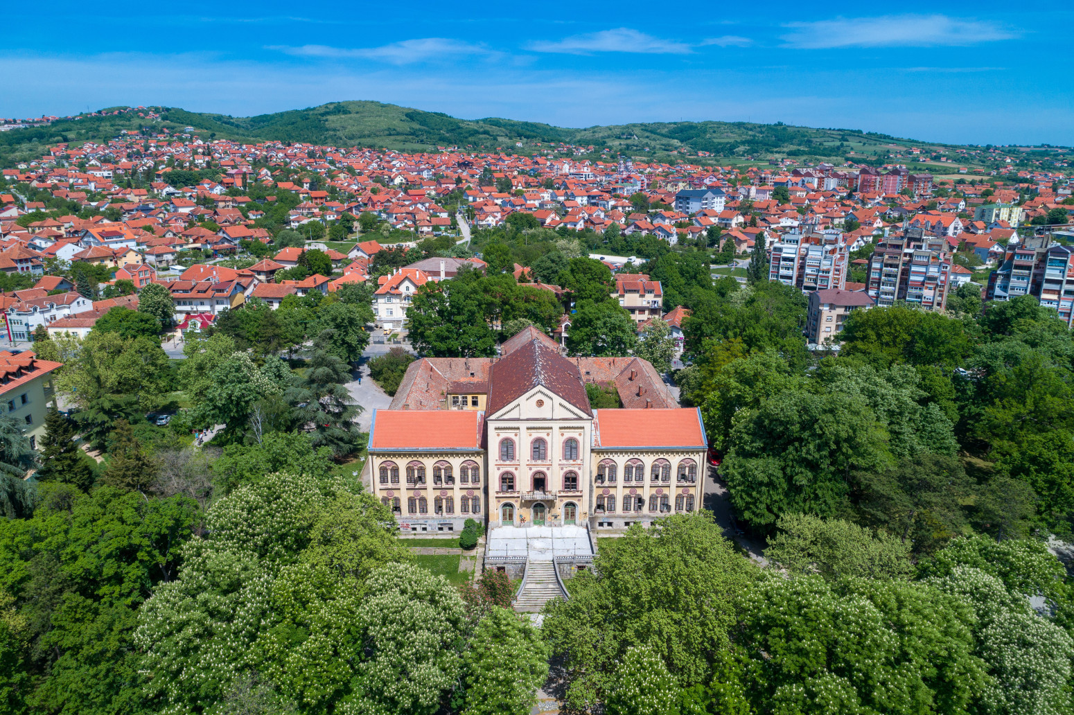 Park u srpskoj banji važi za jedan od najlepših: Turisti ga posebno vole u ovo doba godine FOTO