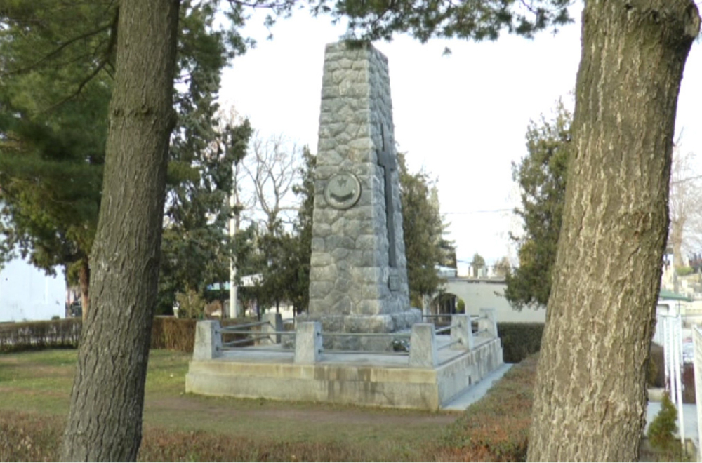 Svi u istoj grobnici: Spomenik Četiri vere pokazuje svu strahotu i besmisao ratovanja FOTO