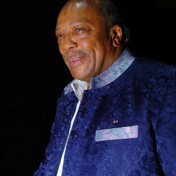 Sahranjen Kvinsi Džons