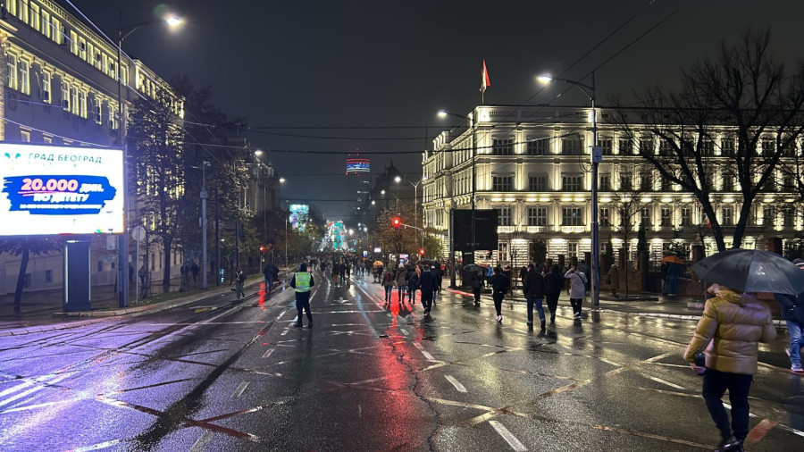 Prolaznik očitao lekciju opoziciji u Novom Sadu: Vi najstrašnije zloupotrebljavate tragediju VIDEO