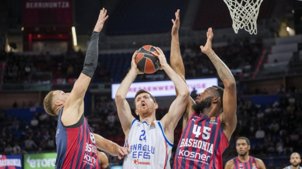 Efes "šokirao" Baskoniju – Real bez problema srušio Virtus