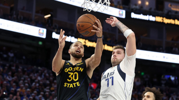 Kari "školovao" Dončića – katastrofalan debi Embida VIDEO